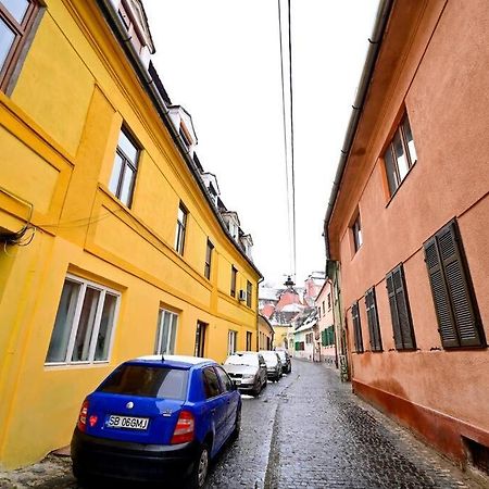 Flh - Zen Apartment Sibiu Luaran gambar